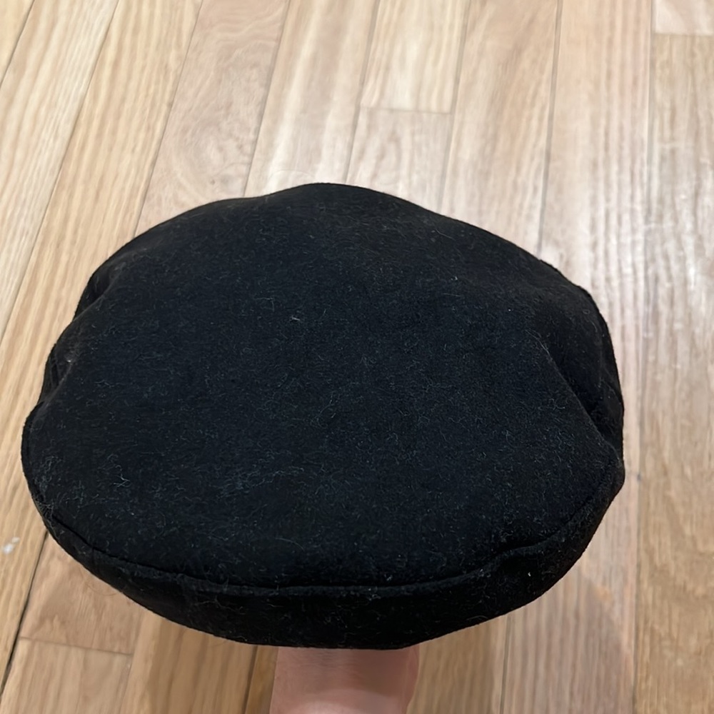Beret - Picture 3 of 4